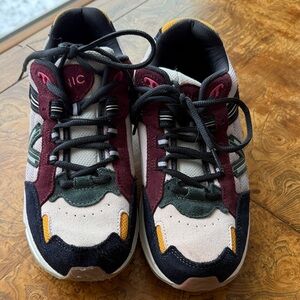 Vionic Multicolor Athletic Shoes